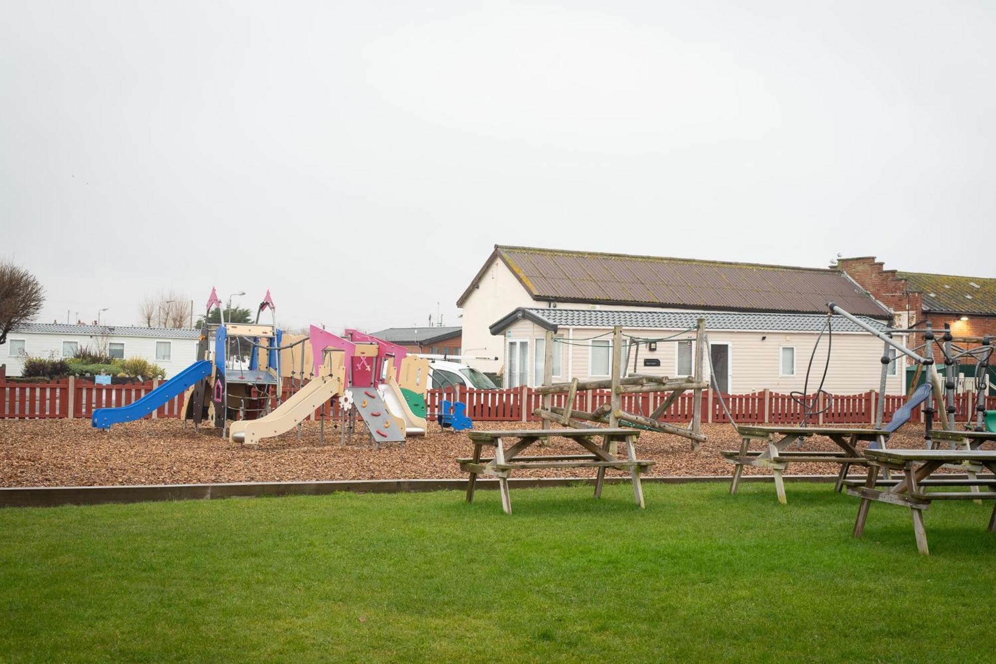 2 Bed Caravan For Hire At Golden Sands In Rhyl Luaran gambar